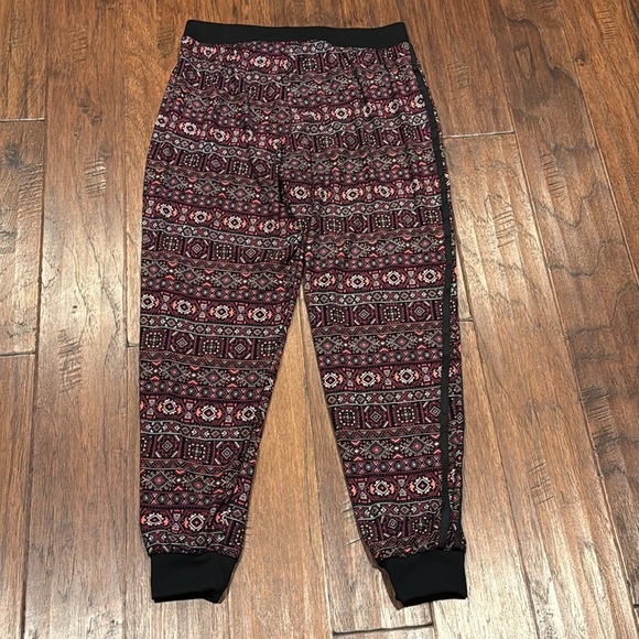 Women’s Large Patterned Jogger Pants with Black Accents - Picture 4 of 8